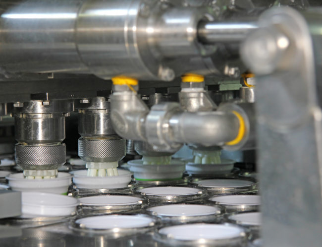 bardak ayran dolum ve kapatma makinesi tetripak makine (1)