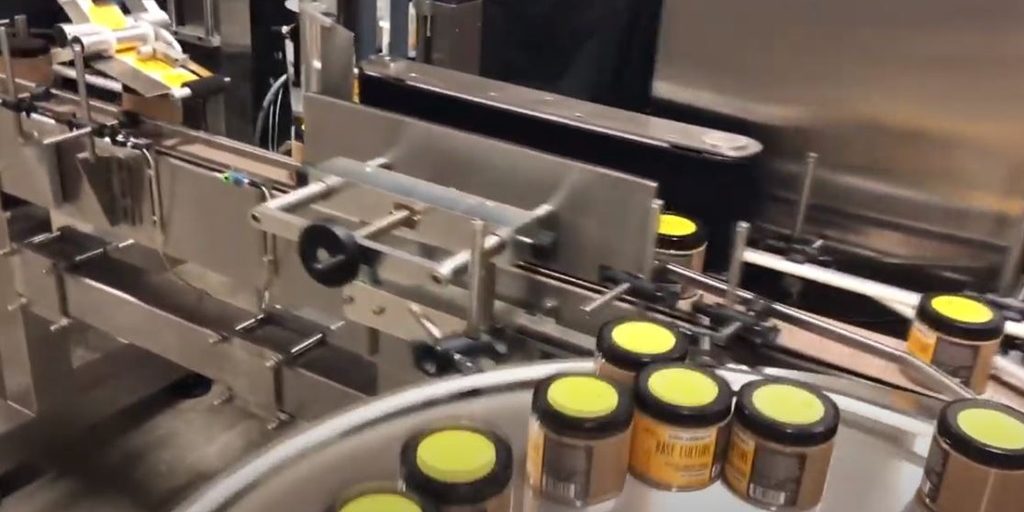 Liquid-filling-line-Tetripak-Machine-Ltd.-Co